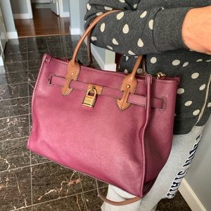 Tommy Hilfiger 100% Leather Bag